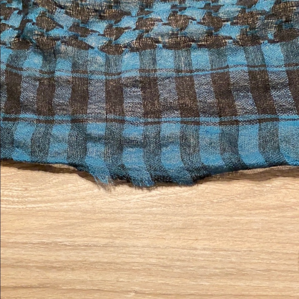 Plaid and houndstooth scarf - Picture 6 of 6